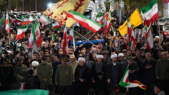 تصاویر / موج 51 حماسه خیابان خوی با حضور فرمانده سپاه شهدای آذربایجان‌غربی