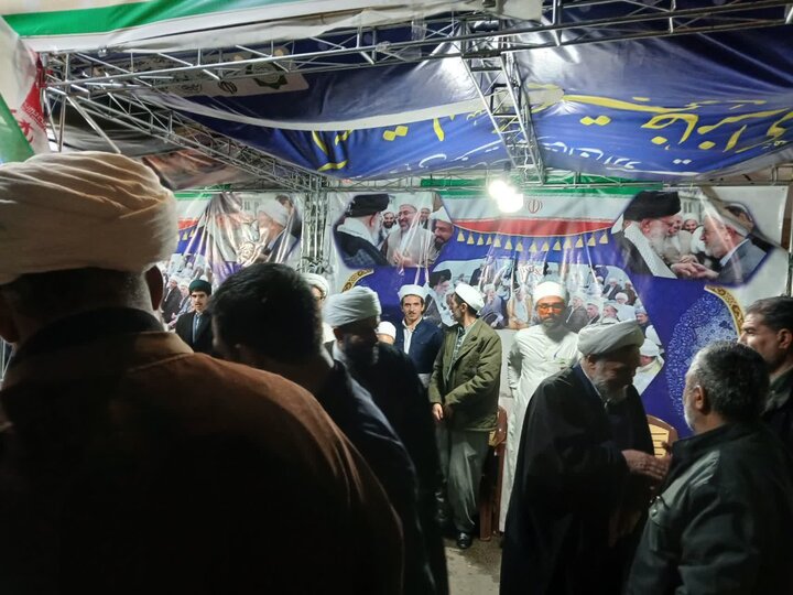 تصاویر/ حضور مسئول سازمان بسیج اساتید، طلاب و روحانیون کشور در تجمع مردمی ارومیه