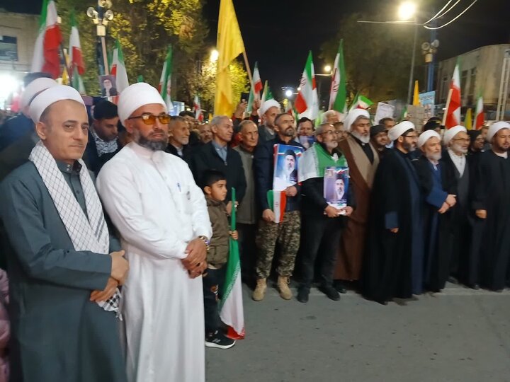تصاویر/ حضور مسئول سازمان بسیج اساتید، طلاب و روحانیون کشور در تجمع مردمی ارومیه