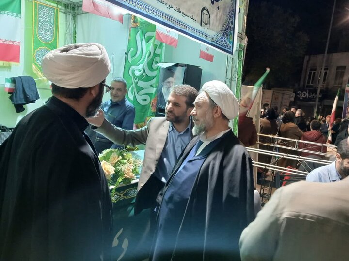 تصاویر/ حضور مسئول سازمان بسیج اساتید، طلاب و روحانیون کشور در تجمع مردمی ارومیه
