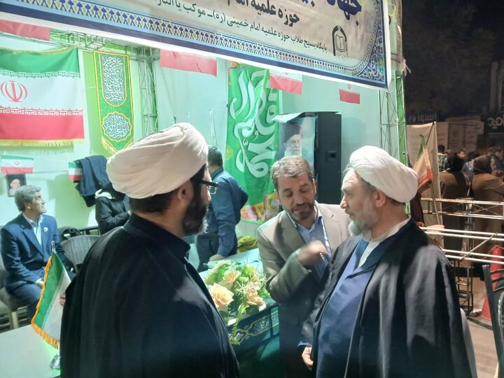 تصاویر/ حضور مسئول سازمان بسیج اساتید، طلاب و روحانیون کشور در تجمع مردمی ارومیه