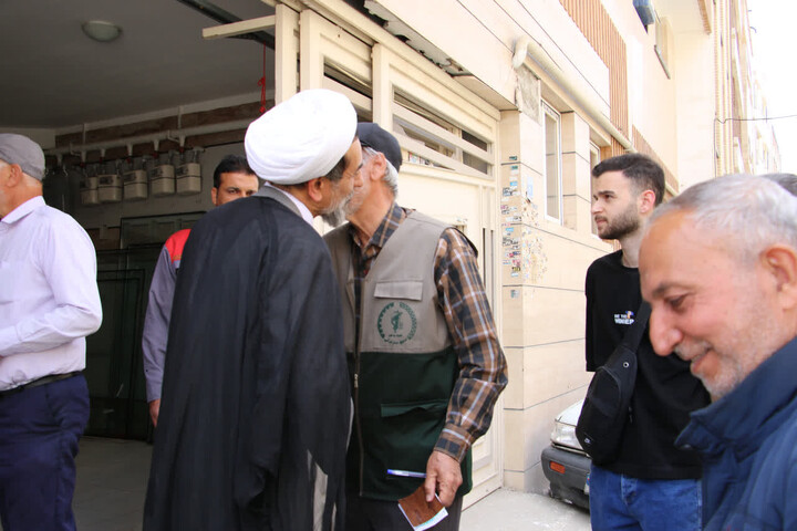 تصاویر|بازدید حجت‌الاسلام والمسلمین خطاط از منازل آسیب دیده و فعالیت گروه های جهادی