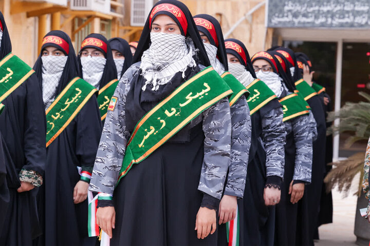 تصاویر/ رژه دختران جانفدا در بوشهر