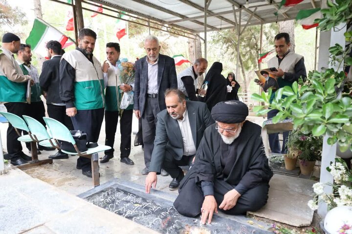 تصاویر/تجدید عهد و میثاق کانون‌های خدمت رضوی شهرستان نطنز با آرمان های شهداء