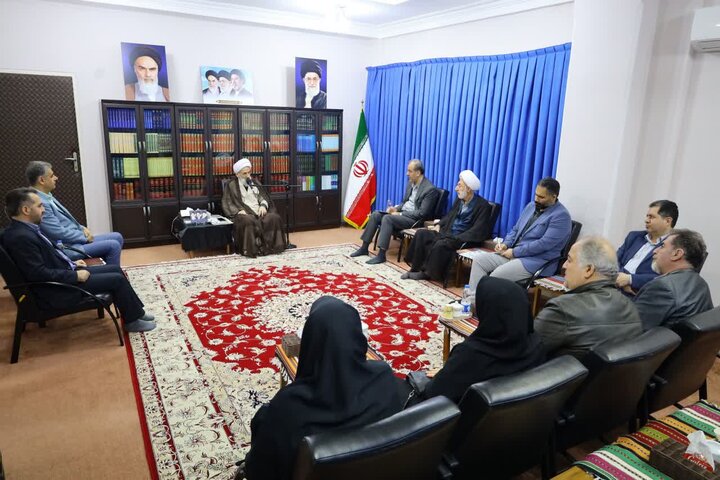 تصاویر/ دیدار مسئولان اداره کل غله و خدمات بازرگانی مازندران با نماینده ولی فقیه در استان
