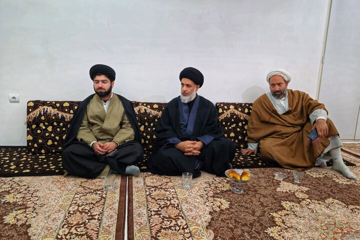 تصاویر/ تکریم حجت‌الاسلام والمسلمین مهدی معتمدی حافظ کل قرآن و استاد حفظ طرح شجره طیبه