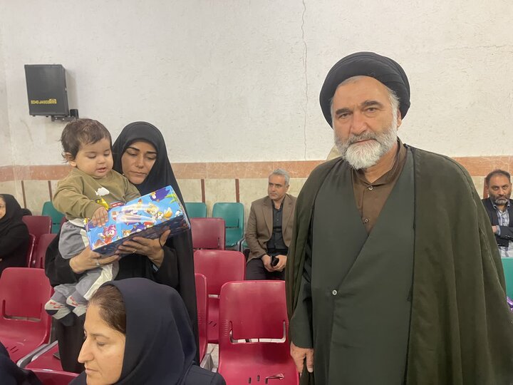 تصاویر/ حضور امام جمعه نوشهر در مراسم تقدیر از فرزندان شهدای جنگ رمضان