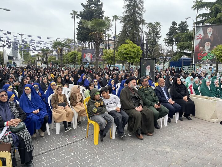 تصاویر/ حضور امام جمعه شهرستان نوشهر در اجتماع بزرگ دختران جان فدای ایران