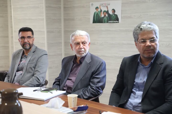 تصاویر/ نماینده ولی‌فقیه در استان سمنان در بازدید از بنیاد فرهنگی مهدی موعود(عج)