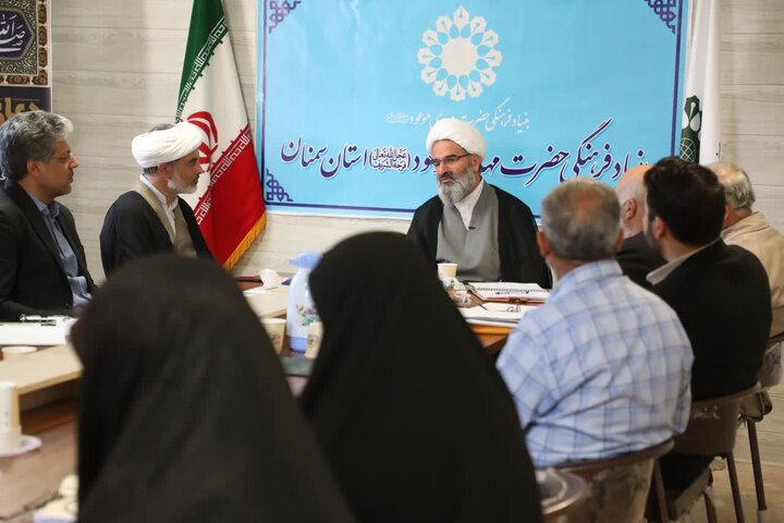 تصاویر/ نماینده ولی‌فقیه در استان سمنان در بازدید از بنیاد فرهنگی مهدی موعود(عج)
