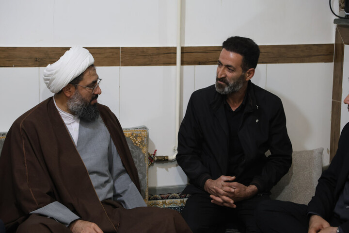 تصاویر / تجلیل نماینده ولی فقیه در استان همدان از شهدای تویسرکانی جنگ رمضان