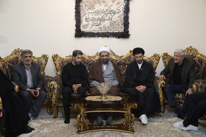 تصاویر / تجلیل نماینده ولی فقیه در استان همدان از شهدای تویسرکانی جنگ رمضان