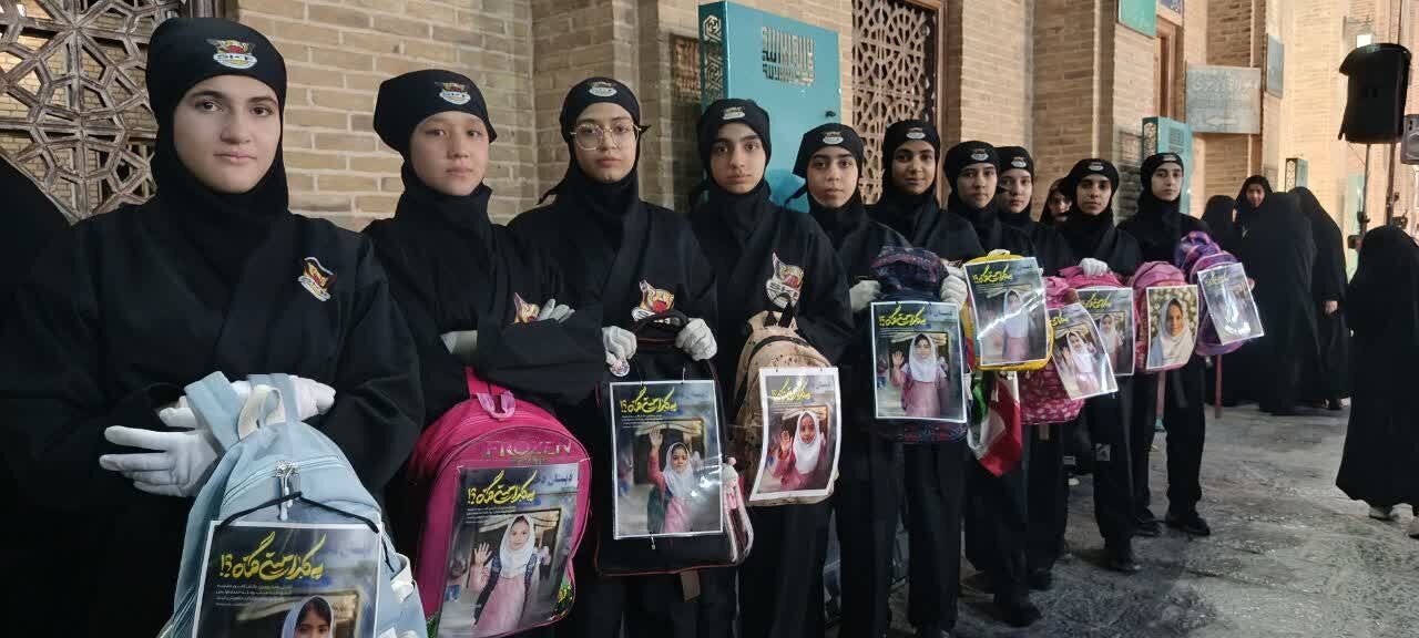 میزبانی بانوان حوزوی از دختران کویر در جوار مسجد جامع یزد+تصاویر