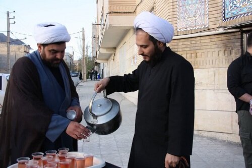 برپایی موکب مدرسه علمیه امام خمینی(ره) هرسین در اجتماعات شبانه «نحن منتقمون»+تصاویر
