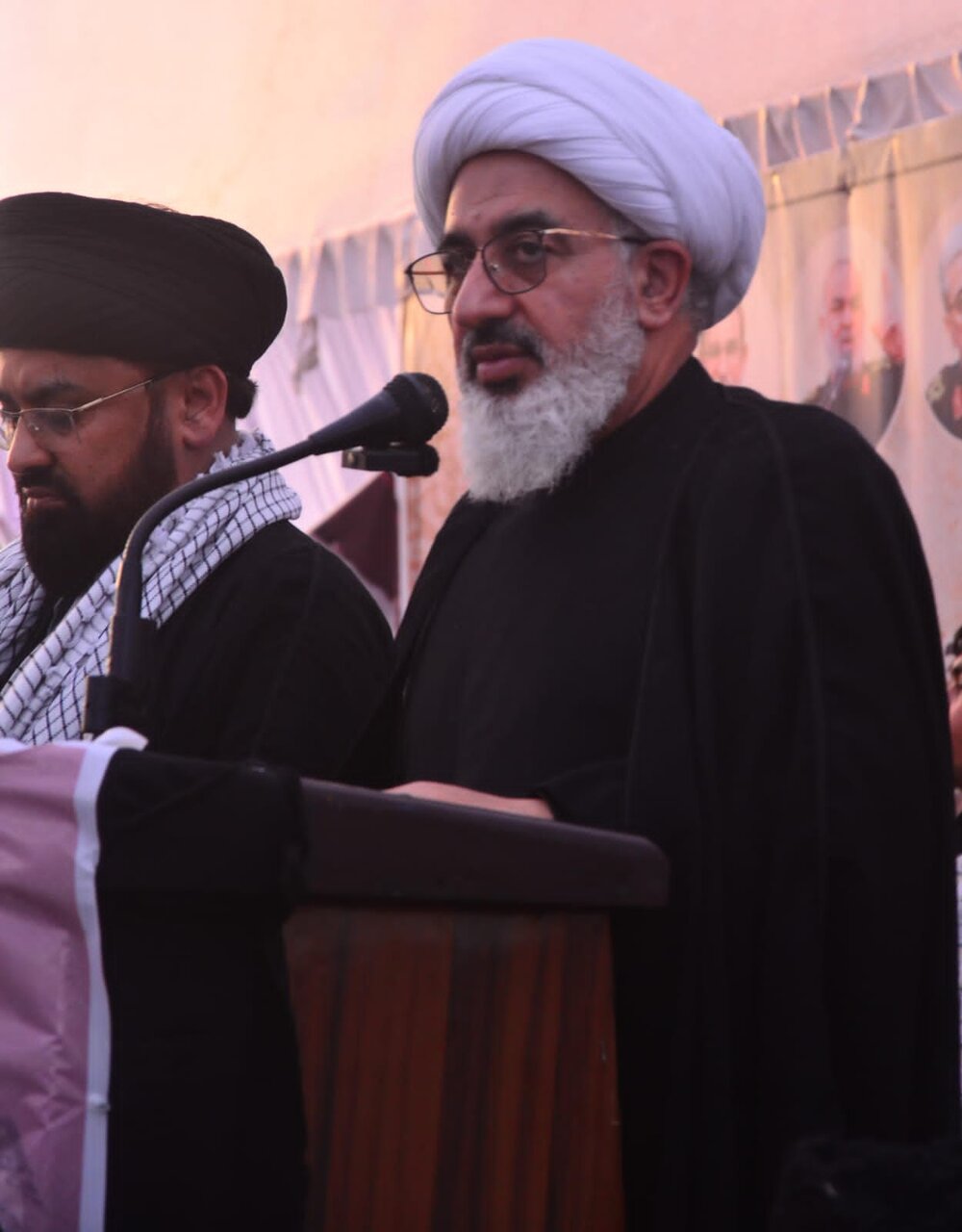 رہبرِ امت کی قربانیاں اور فکر آج بھی امتِ مسلمہ کے لیے مشعلِ راہ ہیں: نمائندہ ولی فقیہ ہند