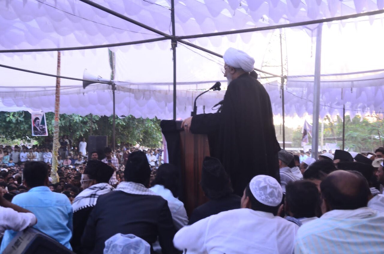 رہبرِ امت کی قربانیاں اور فکر آج بھی امتِ مسلمہ کے لیے مشعلِ راہ ہیں: نمائندہ ولی فقیہ ہند
