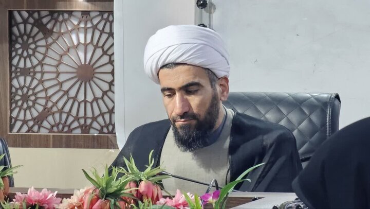 شکوه اجتماعات در خیابان‌ها مرهون نقش والای بانوان است