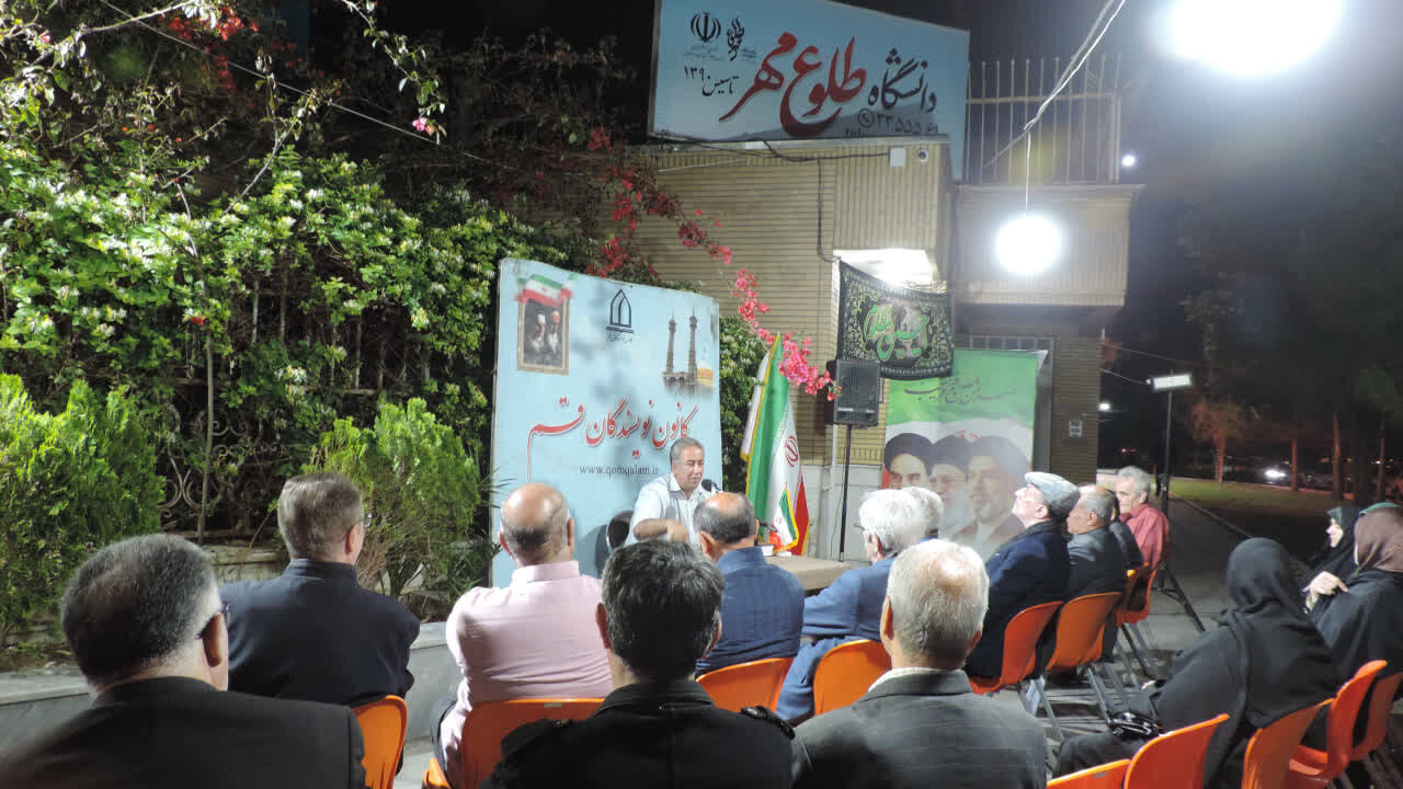چهل‌ونهمین نشست سعدی‌خوانی با حضور استاد حسن عزیزی برگزار شد