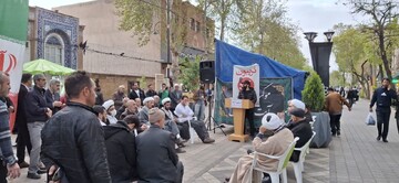 تصاویر/ فعالیت طلاب و اساتید مدرسه علمیه آیت الله نمازی خوی در ایام جنگ رمضان