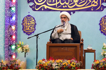 تنها راه اقتدار ایران، مقاومت است / خلیج فارس به گورستان آمریکایی‌ها تبدیل می‌شود