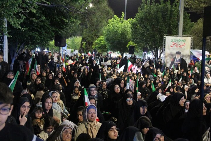 تصاویر/ حضور سیرجانی ها در شب پنجاه یکم از جنگ رمضان