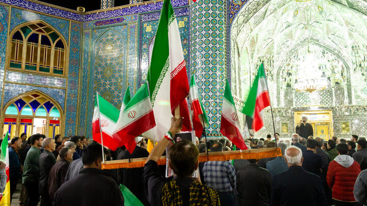 تصاویر/ اجتماع بزرگ دختران جان فدای ایران در هلال بن علی(ع)