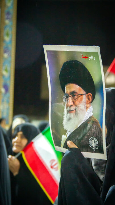 تصاویر/ اجتماع بزرگ دختران جان فدای ایران در هلال بن علی(ع)