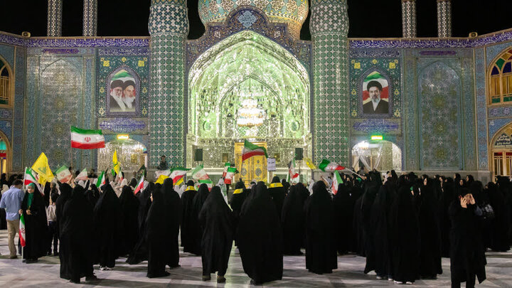 تصاویر/ اجتماع بزرگ دختران جان فدای ایران در هلال بن علی(ع)