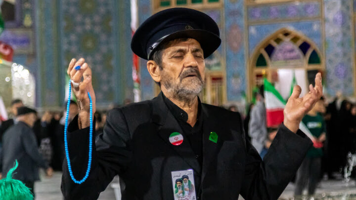 تصاویر/ اجتماع بزرگ دختران جان فدای ایران در هلال بن علی(ع)