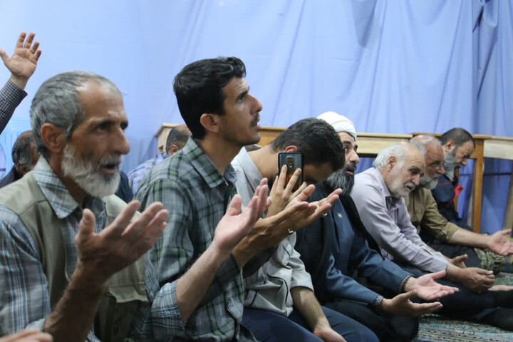 تصاویر |بازدید جانشین مدیر حوزه علمیه اصفهان از گروه جهادی انصارالمهدی