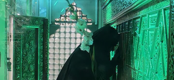 تصاویر / غبارروبی آستان مقدس امام زاده حسین علیه الاسلام قزوین به مناسبت دهه کرامت