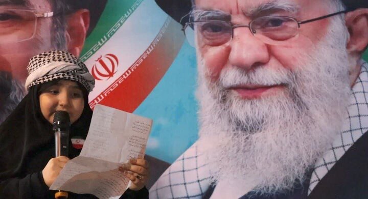 تصاویر/ تداوم وفاداری تا خونخواهی رهبر شهید در  پنجاه و دومین شب حضور پرشور مردم تکاب