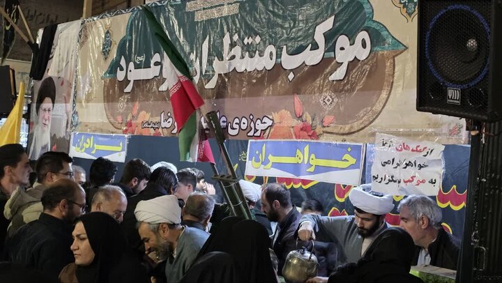 تصاویر/ تداوم خدمت رسانی در موکب مدرسه علمیه امام رضا (ع) میاندوآب