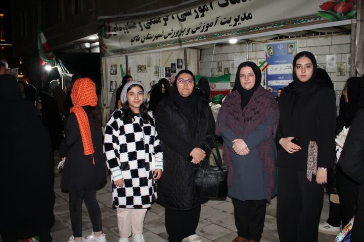 تصاویر/ برپایی موکب دانش‌آموزی شهرستان ماکو با محوریت «مدرسه  در میدان»