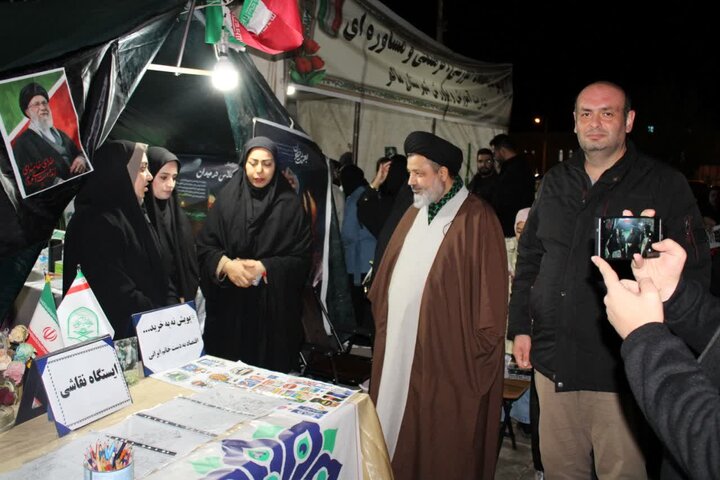 تصاویر/ برپایی موکب دانش‌آموزی شهرستان ماکو با محوریت «مدرسه  در میدان»