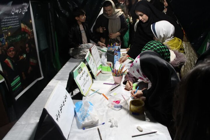 تصاویر/ برپایی موکب دانش‌آموزی شهرستان ماکو با محوریت «مدرسه  در میدان»
