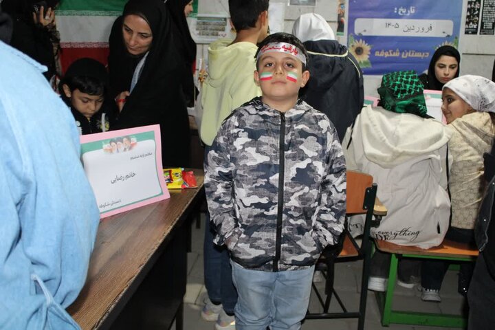 تصاویر/ برپایی موکب دانش‌آموزی شهرستان ماکو با محوریت «مدرسه  در میدان»