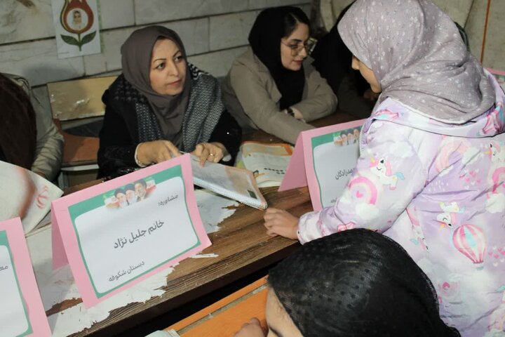 تصاویر/ برپایی موکب دانش‌آموزی شهرستان ماکو با محوریت «مدرسه  در میدان»