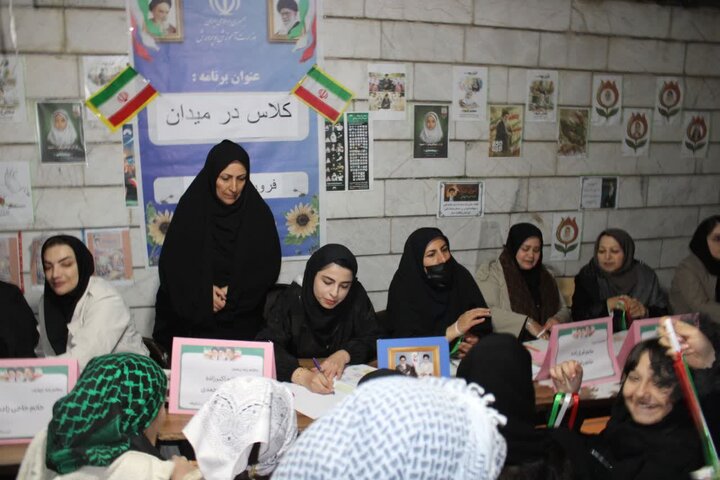 تصاویر/ برپایی موکب دانش‌آموزی شهرستان ماکو با محوریت «مدرسه  در میدان»