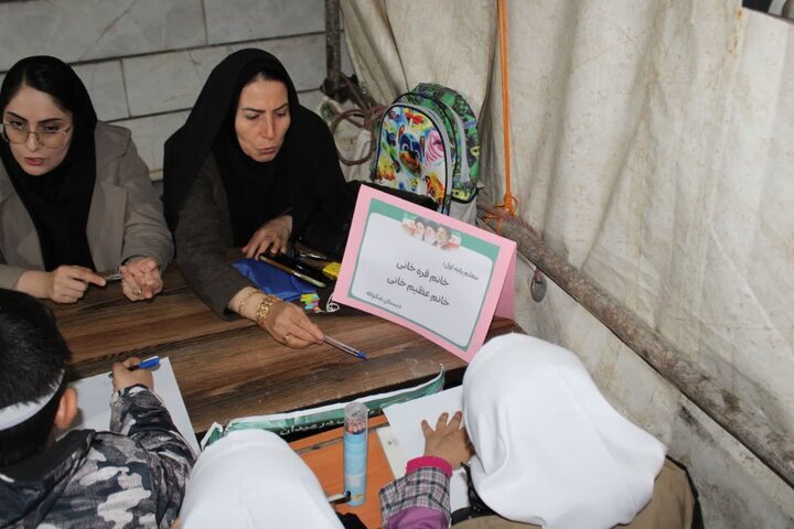 تصاویر/ برپایی موکب دانش‌آموزی شهرستان ماکو با محوریت «مدرسه  در میدان»