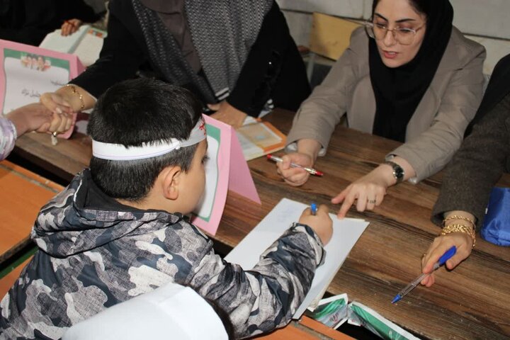 تصاویر/ برپایی موکب دانش‌آموزی شهرستان ماکو با محوریت «مدرسه  در میدان»