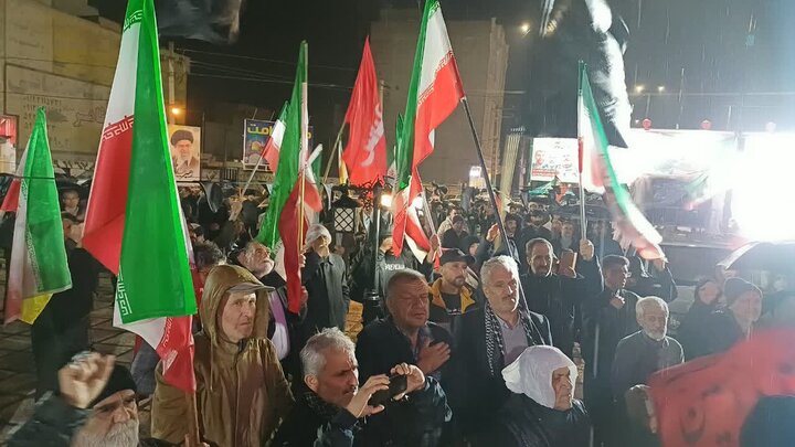 تصاویر/پنجاه و یکمین شب حضور پرشور مردم ولایتمدار زرندیه در تجدید بیعت با آرمان‌های انقلاب