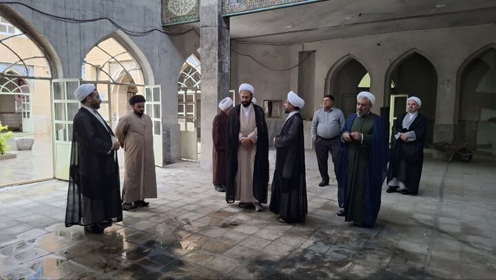 بازدید معاون امور طلاب و دانش‌آموختگان حوزه های علمیه از مدارس علمیه چهارمحال و بختیاری