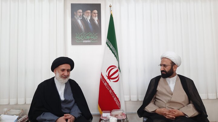 دیدار معاون امور طلاب حوزه‌های علمیه کشور با نماینده ولی‌فقیه در چهارمحال و بختیاری