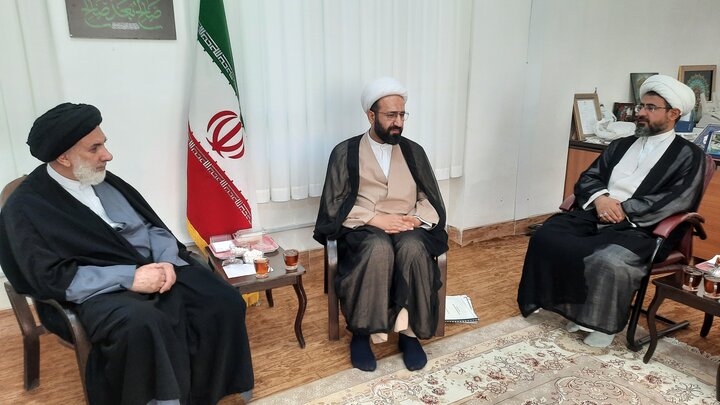 دیدار معاون امور طلاب حوزه‌های علمیه کشور با نماینده ولی‌فقیه در چهارمحال و بختیاری