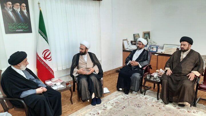 دیدار معاون امور طلاب حوزه‌های علمیه کشور با نماینده ولی‌فقیه در چهارمحال و بختیاری