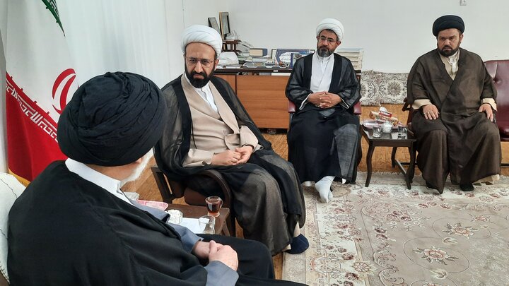 دیدار معاون امور طلاب حوزه‌های علمیه کشور با نماینده ولی‌فقیه در چهارمحال و بختیاری