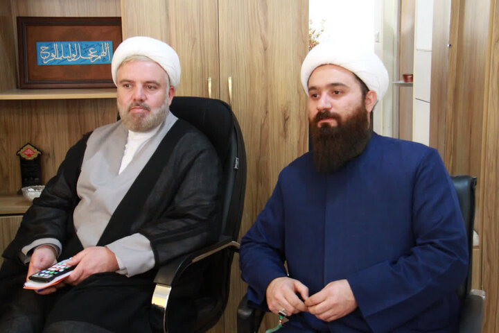 معاون امور طلاب و دانش‌آموختگان حوزه‌های علمیه کشور با مدیران حوزه علمیه چهارمحال و بختیاری