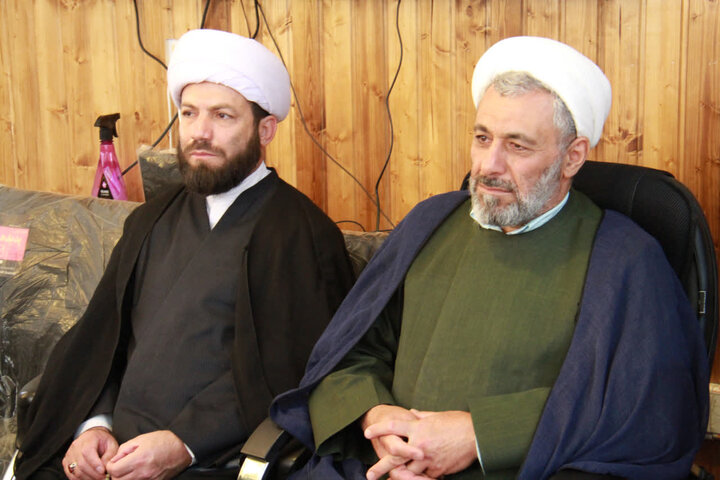 معاون امور طلاب و دانش‌آموختگان حوزه‌های علمیه کشور با مدیران حوزه علمیه چهارمحال و بختیاری