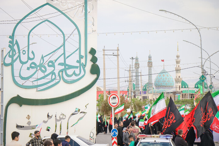 تصاویر/ دیدار و تکریم اصحاب رسانه استان قم با خانواده محترم پاسدار شهید سید محمد حسین بهاالدینی